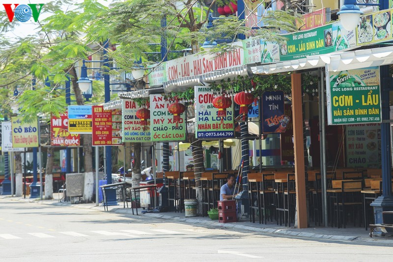 quang ninh: nguoi ha long don ky nghi le khac la hinh 8