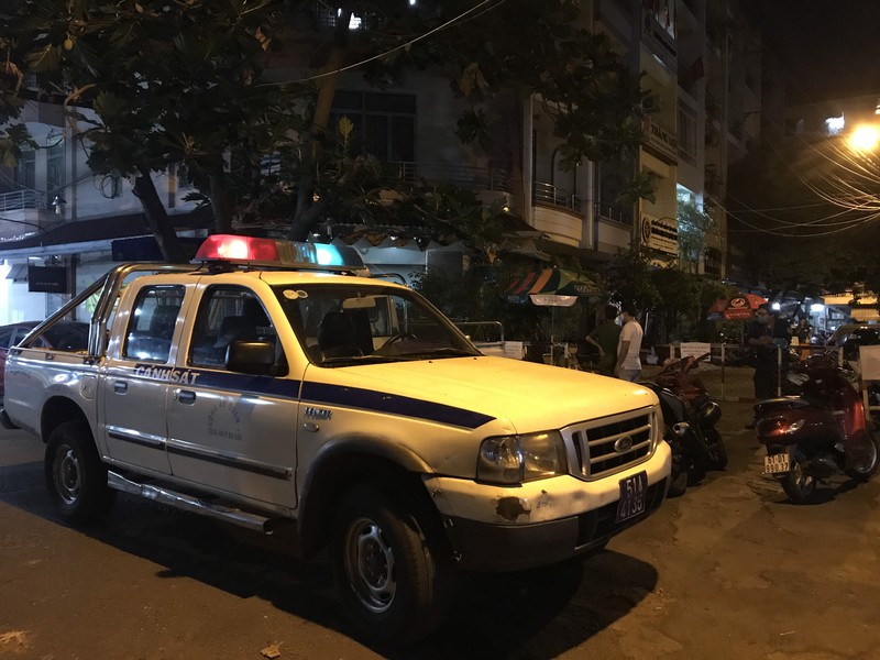 mot lo chung cu co nguoi tai duong tinh covid-19 bi phong toa hinh 3