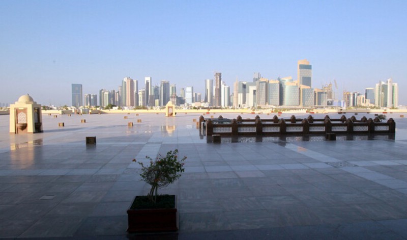 qatar: hon 900 ca mac covid-19 trong mot ngay hinh 1