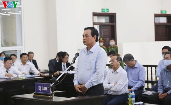 cuu chu tich da nang tu bao chua, chung minh ban than vo toi hinh 1