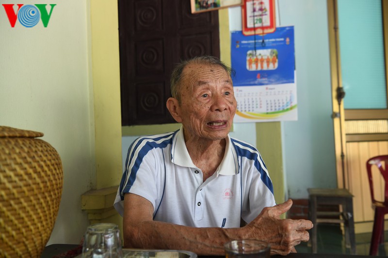 lan cuoi bac ve tham que, toi dung lang nhin nguoi mung mung tui tui hinh 2
