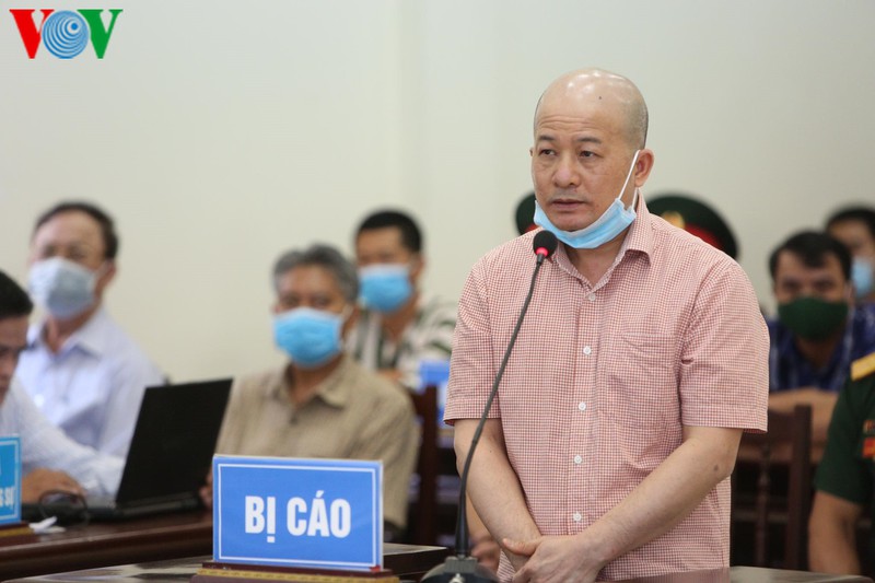 ut "troc" dinh ngoc he va chau gai mau thuan loi khai tai toa hinh 2