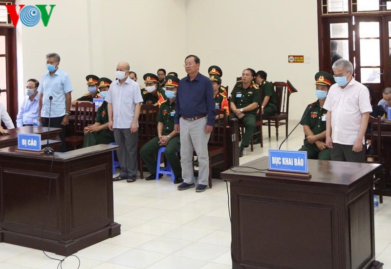 cuu thu truong nguyen van hien bi tuyen phat 4 nam tu giam hinh 1
