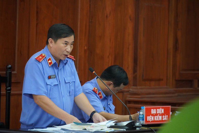xet xu phuc tham vu giao "dat vang" 15 thi sach: de nghi y an so tham hinh 2