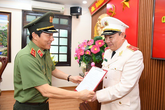 bo cong an co tan cuc truong cuc an ninh chinh tri noi bo hinh 2