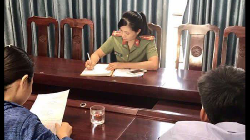 tung tin ket hon muon bi phat tien, hai nguoi bi cong an trieu tap hinh 1