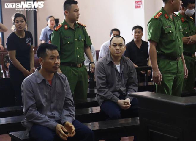 xu phuc tham vu innova di lui tren cao toc: de nghi doi kiem sat vien hinh 1