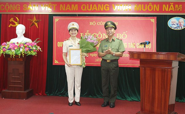 nu thieu tuong giu chuc cuc truong cuc ho so nghiep vu bo cong an hinh 1