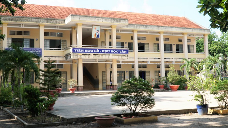 tam giu hinh su doi voi thay giao dam o 4 nam sinh o tay ninh hinh 1