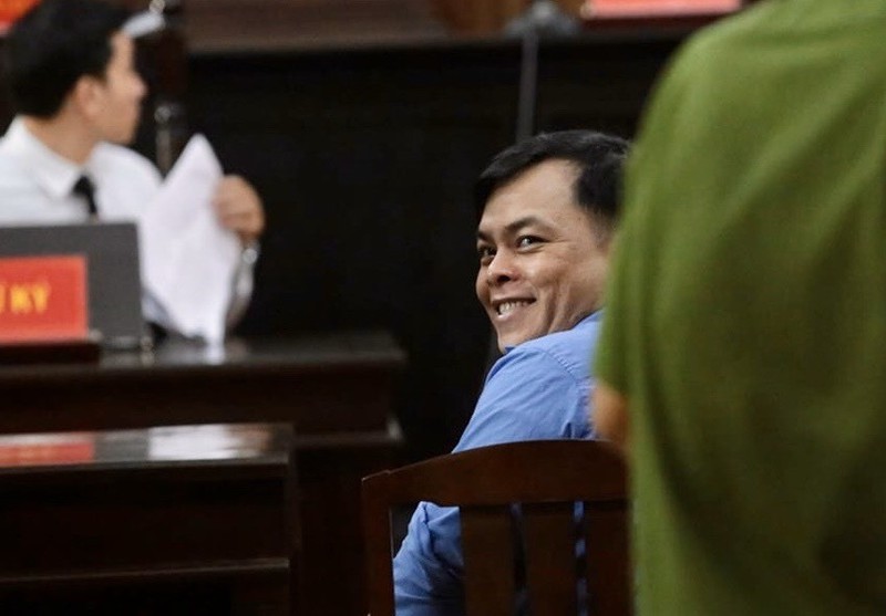 phuc xo khai: so bi danh nen phai cho khach dung ma tuy tai quan hinh 1