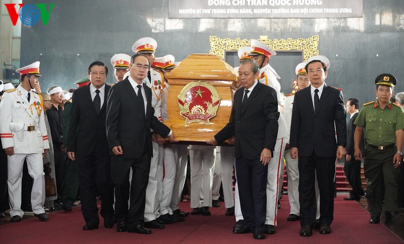 anh: le truy dieu, tien dua nha tinh bao tran quoc huong hinh 12