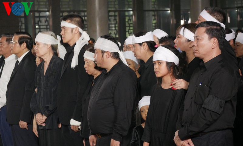 anh: le truy dieu, tien dua nha tinh bao tran quoc huong hinh 3