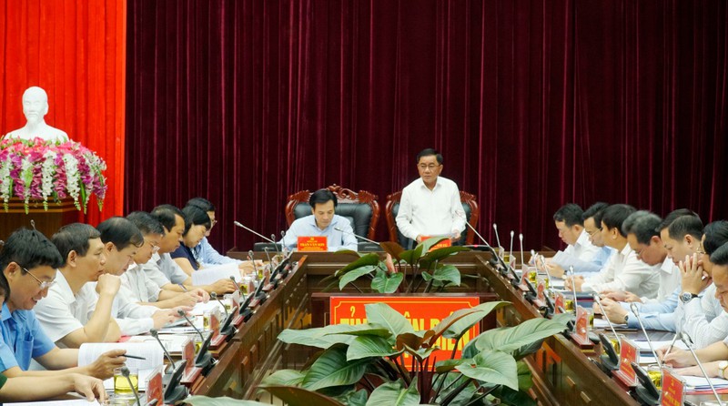 chu nhiem uy ban kiem tra trung uong lam viec voi tinh dien bien hinh 1