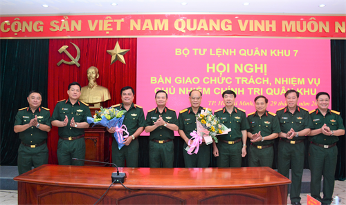 bo nhiem chuc vu chu nhiem chinh tri quan khu 7 hinh 1