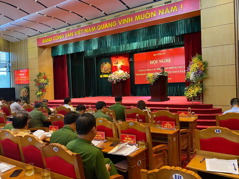 bo cong an: trung binh moi ngay xay ra khoang 3 vu giet nguoi hinh 2