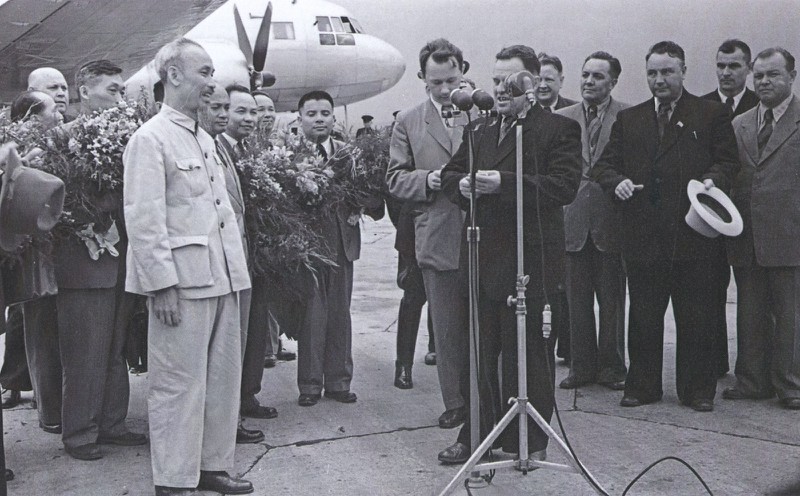 anh tu lieu: bac ho tham tinh sverdlovsk, lien bang nga hinh 2
