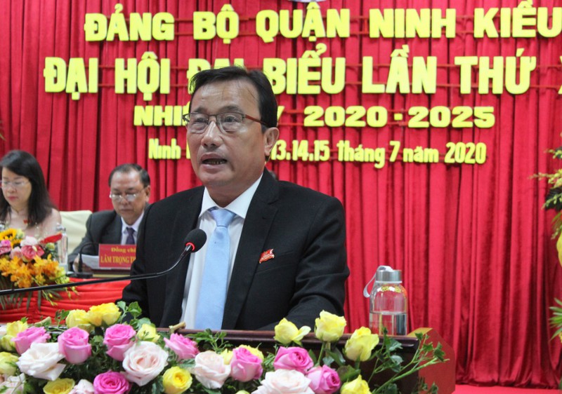 ong nguyen tien phong tai dac cu bi thu quan uy ninh kieu – can tho hinh 1