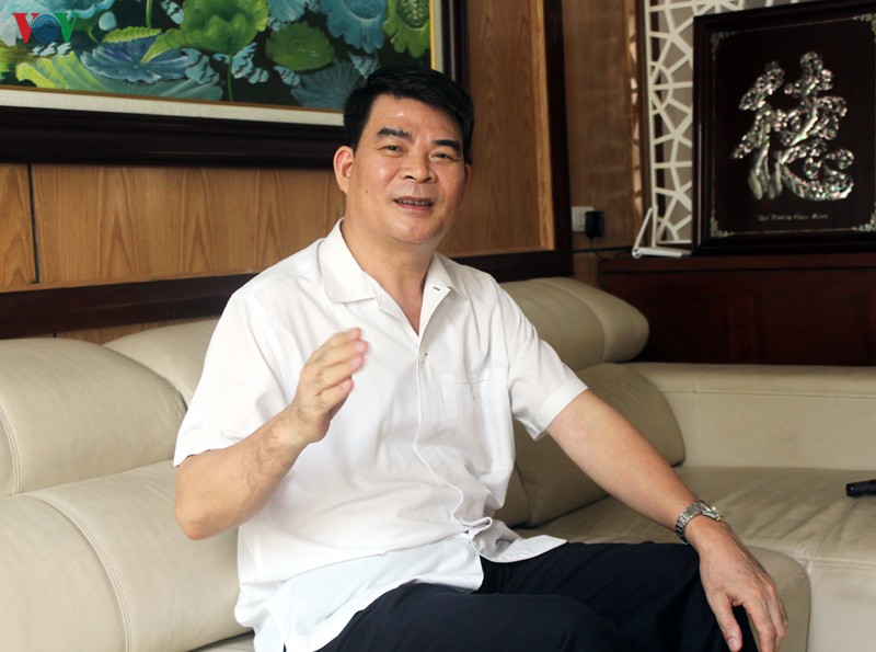 tinh gian can bo phuong, xa: chu truong dung, kho cung phai lam hinh 2