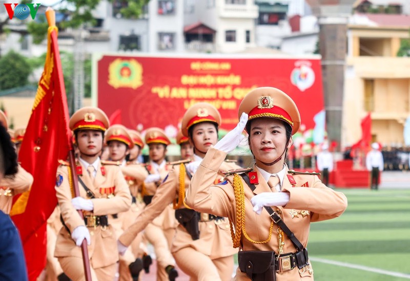 bieu dien ky binh, dien tap chong bao dong trong hoi khoe cong an hinh 4