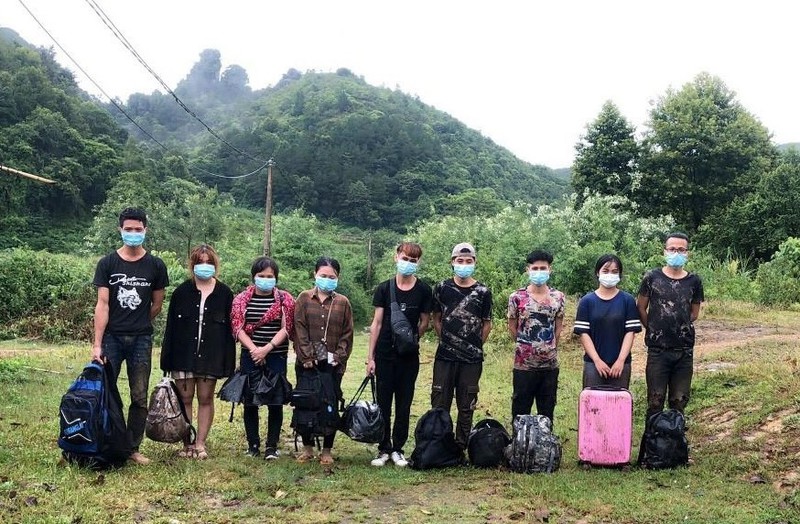 9 doi tuong nhap canh trai phep tai cao bang bi dua di cach ly hinh 1