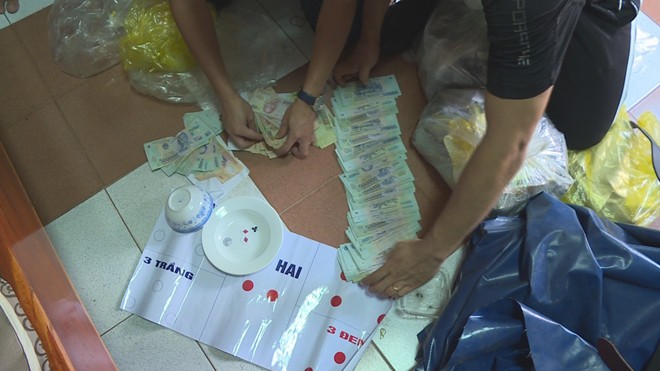 nhom co bac thue nha nghi "sat phat" giua mua dich hinh 2