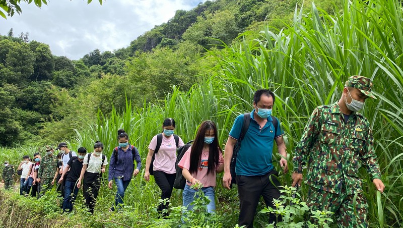 hang chuc nguoi nhap canh trai phep duoc cach ly y te tai cao bang, lang son hinh 1